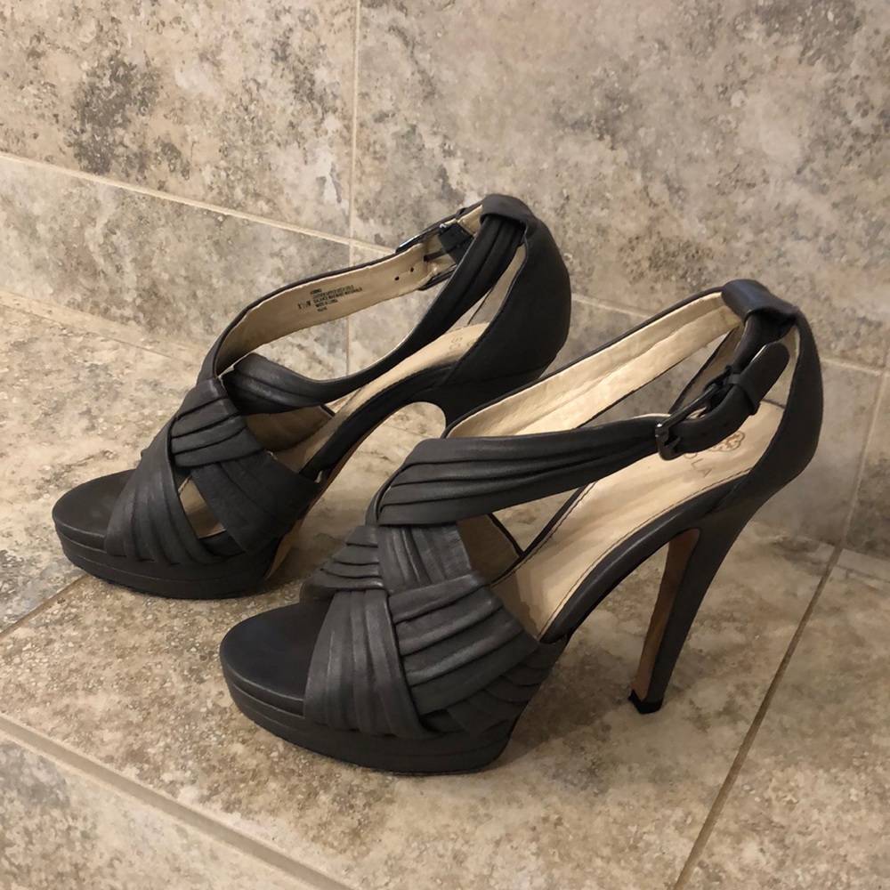 Isola Pumps